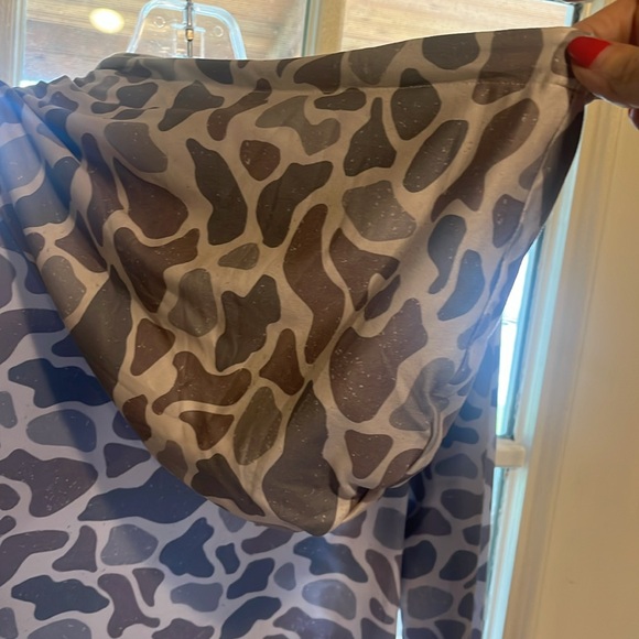 Burlebo LS Performance Hoodie - Picture 8 of 8